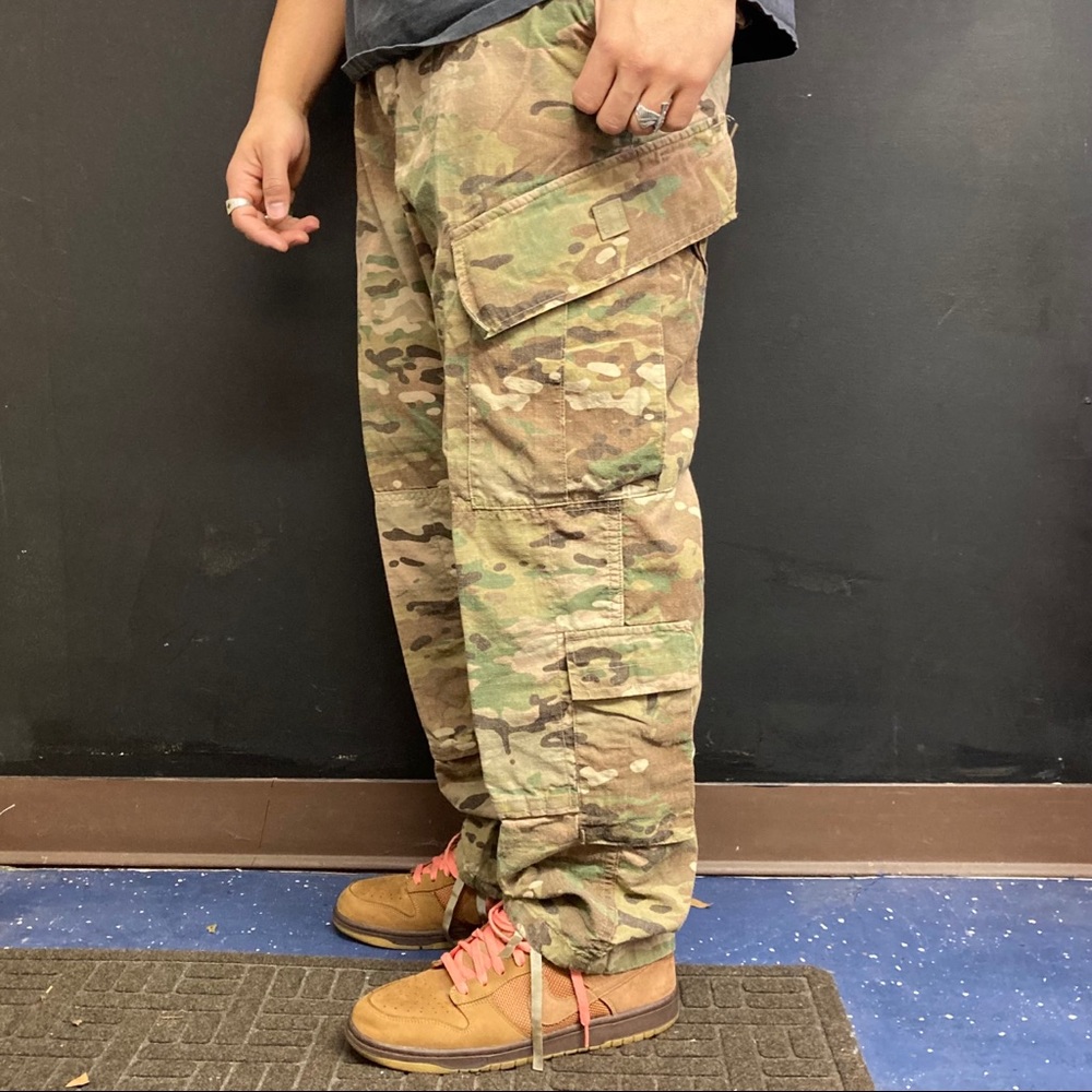 Military Issue Cargo Camo Pants View 2